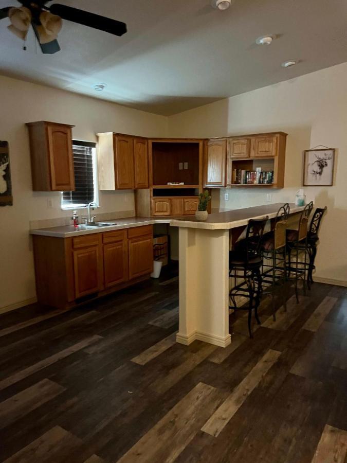 Parker Strip Pool House With Game Room! 외부 사진
